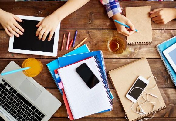 Los dispositivos móviles para el trabajo y los beneficios mediacubix